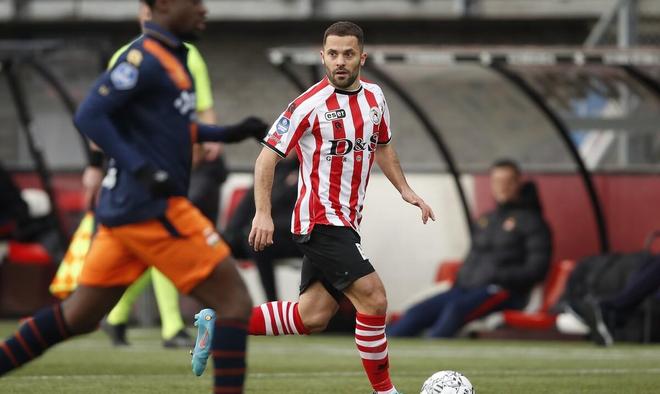 这位以拼劲 这位以拼劲